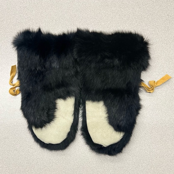 New Black Rabbit Fur Mittens - Picture 4 of 10